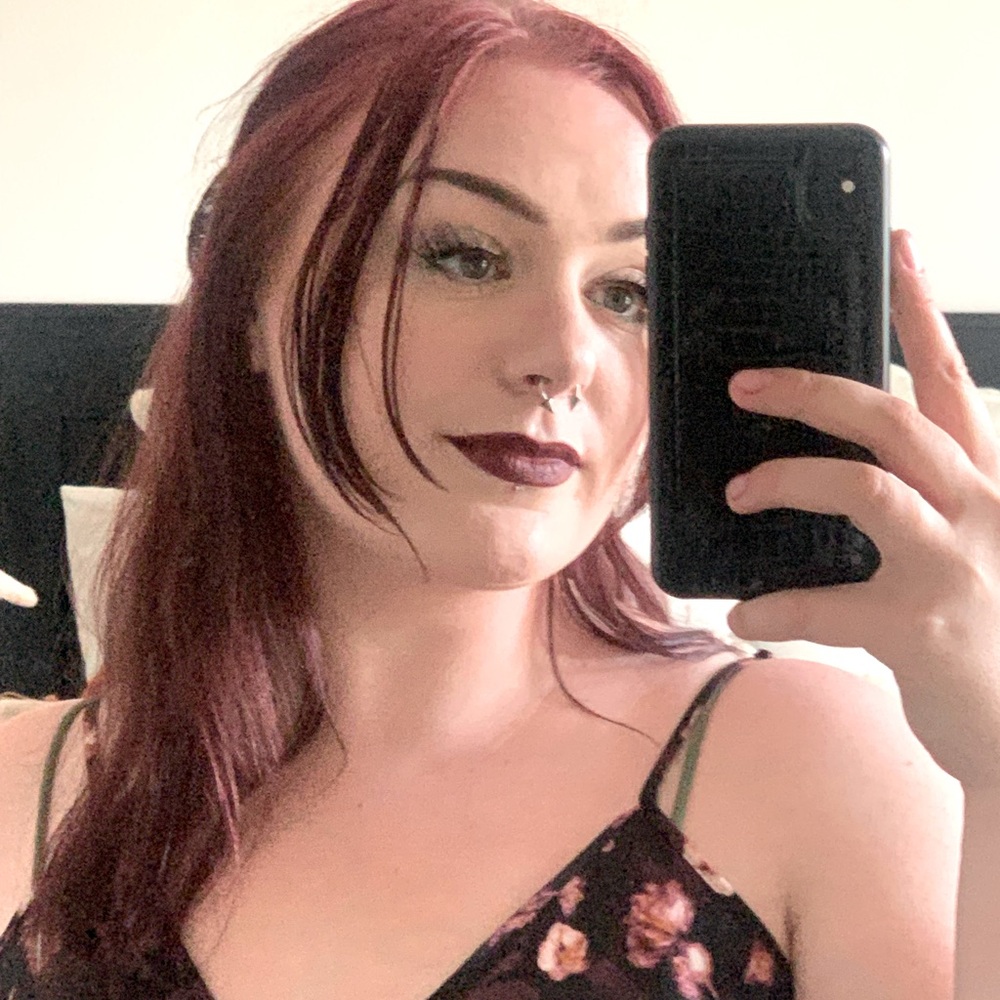 Meet Your Posher- Emma!